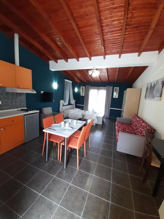 Samothráki Victory Apartments Hotel מראה חיצוני תמונה