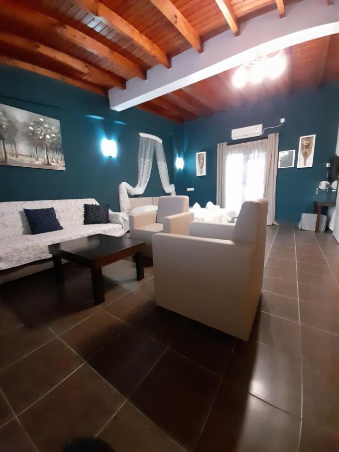 Samothráki Victory Apartments Hotel מראה חיצוני תמונה