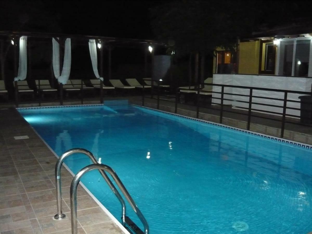 Samothráki Victory Apartments Hotel מראה חיצוני תמונה