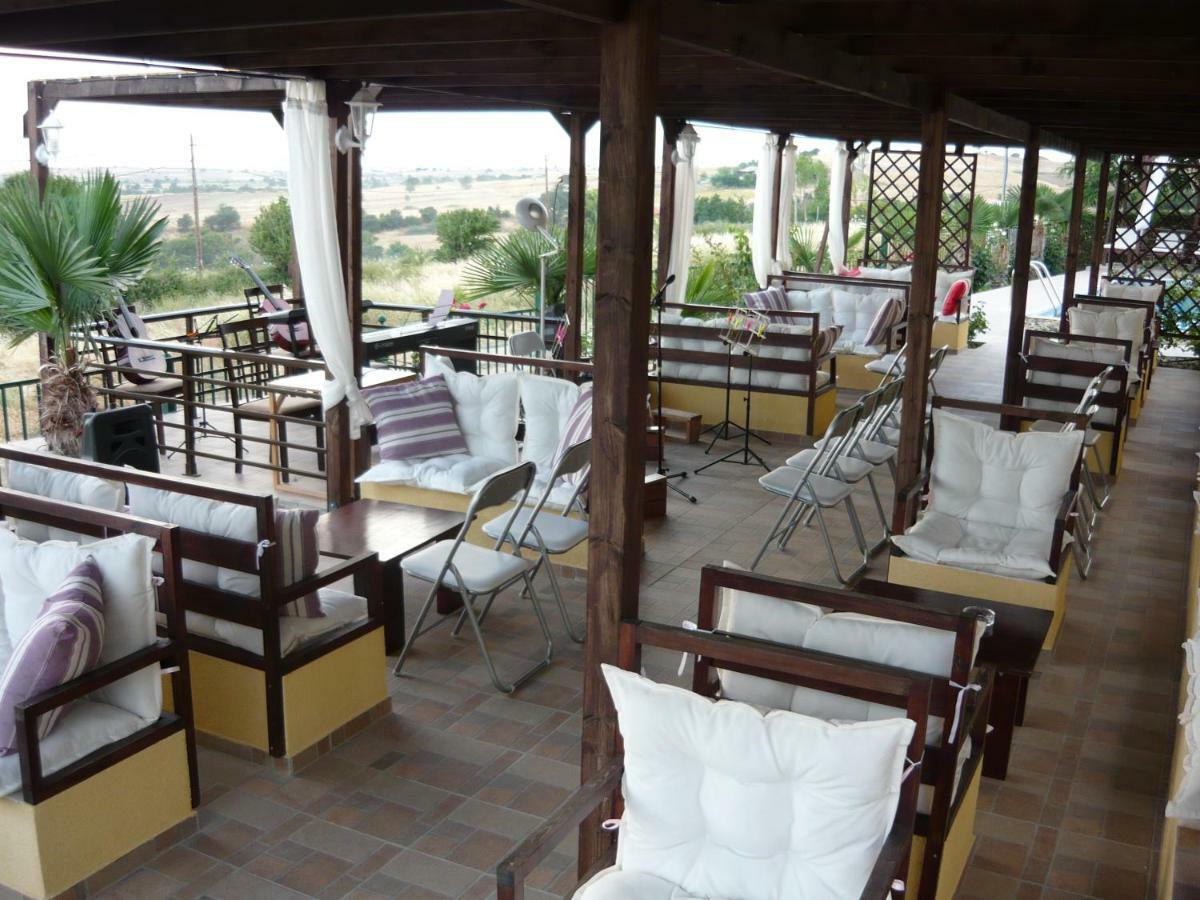 Samothráki Victory Apartments Hotel מראה חיצוני תמונה